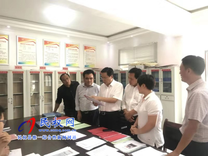 市人大常委会副主任、县委书记姬脉常到我县部分乡镇调研督查脱贫攻坚工作 市人大常委会副主任、县委书记姬脉常到我县部分乡镇调研督查脱贫攻坚工作