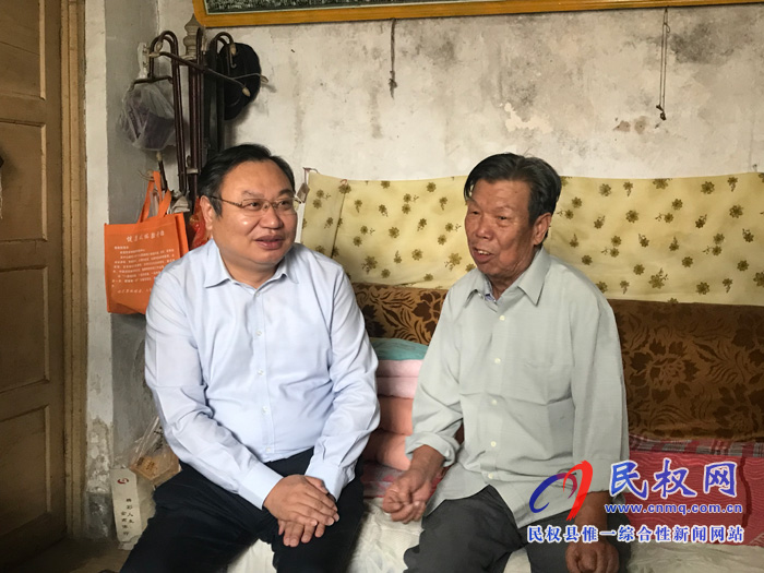 市委常委、常务副市长吴祖明到我县走访慰问全国劳动模范刘翔鸣 市委常委、常务副市长吴祖明到我县走访慰问全国劳动模范刘翔鸣