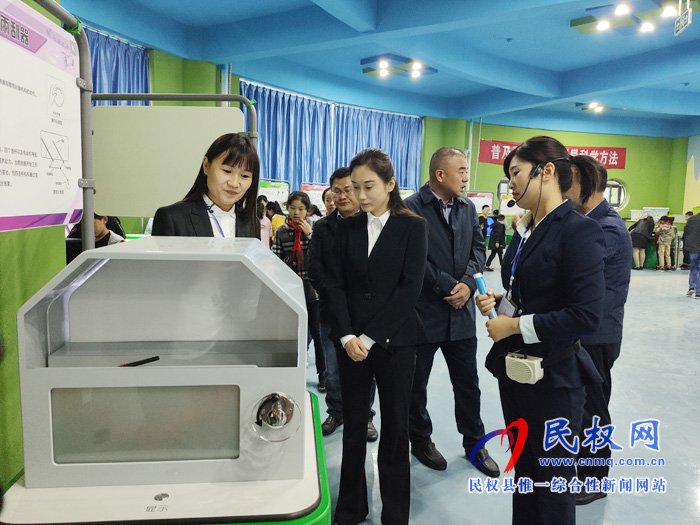 中国流动科技馆走进民权 中国流动科技馆走进民权