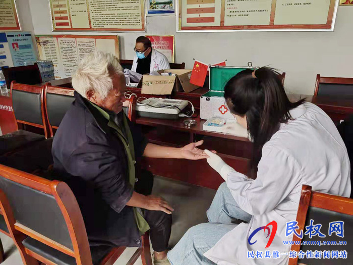 县残联组织医疗专家到双塔镇开展关爱残疾人康复检查 县残联组织医疗专家到双塔镇开展关爱残疾人康复检查
