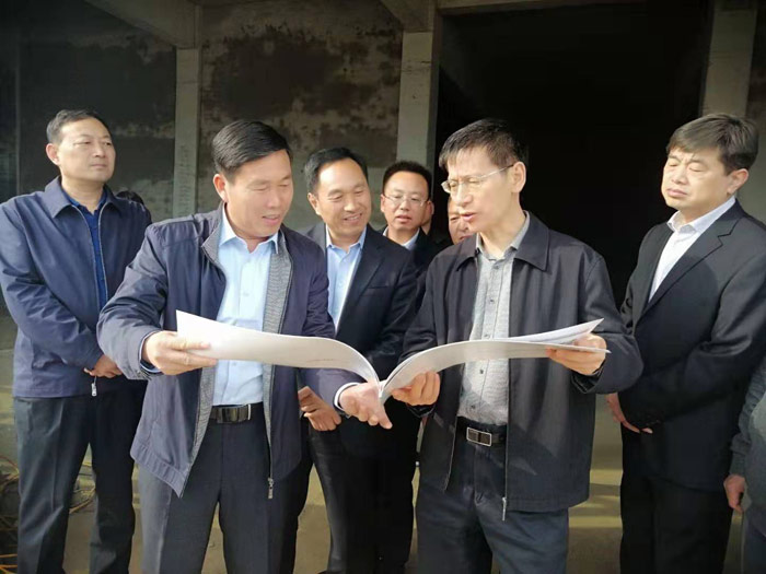 河南省司法厅党委书记陈红瑜到王桥镇麻花庄村调研指导工作 河南省司法厅党委书记陈红瑜到王桥镇麻花庄村调研指导工作