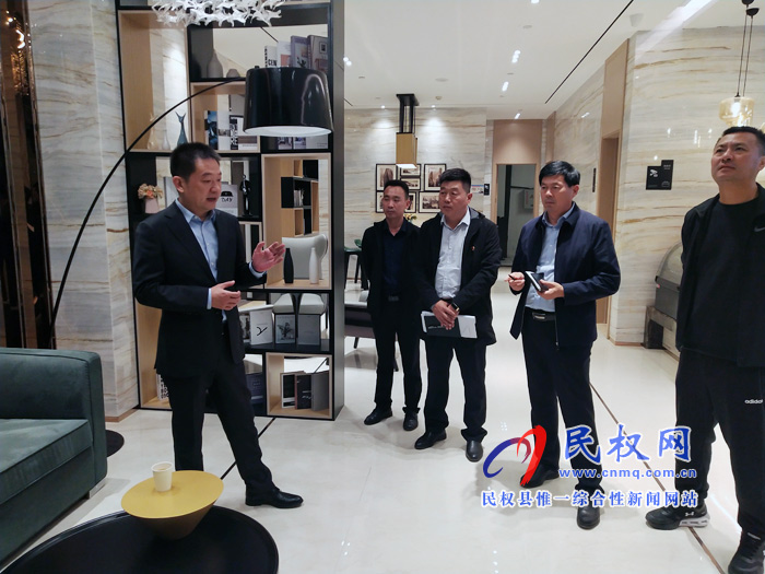 县委常委、县委办公室主任孟亚松检查酒店餐饮保障工作 县委常委、县委办公室主任孟亚松检查酒店餐饮保障工作