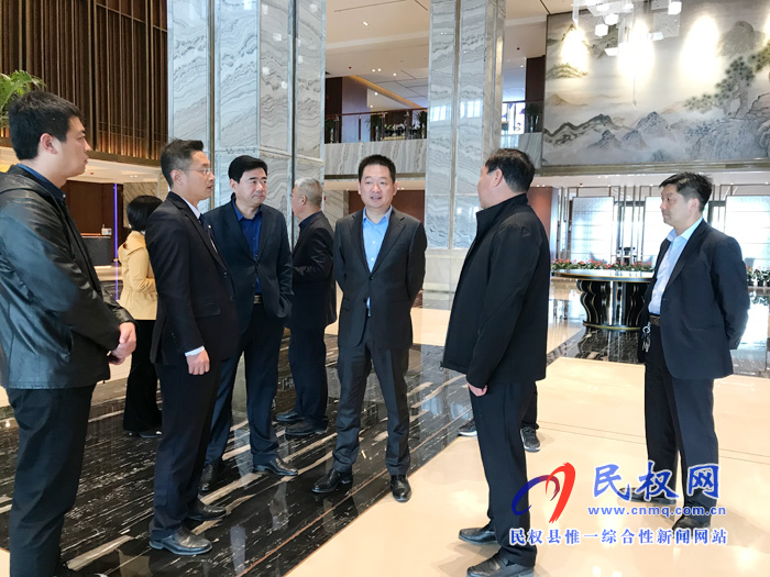 县委常委、县委办公室主任孟亚松检查酒店保障工作 县委常委、县委办公室主任孟亚松检查酒店保障工作