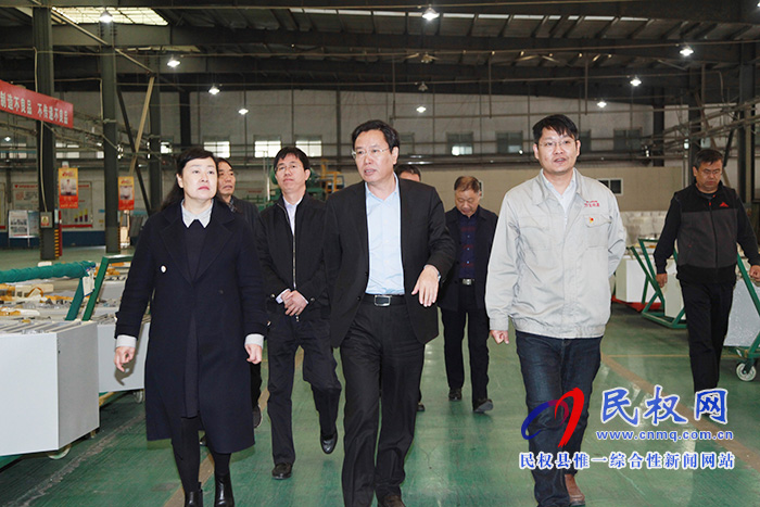 中央党校经济学部副主任曹立莅临我县 中央党校经济学部副主任曹立莅临我县