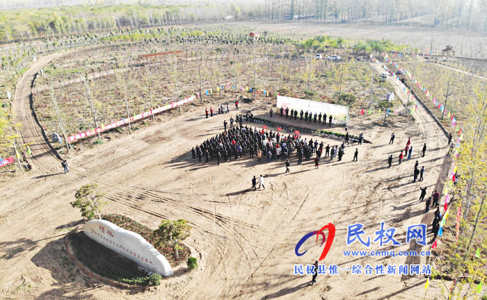 “乡村振兴 出彩中原”全国融媒体看河南暨全国百家媒体商丘行在我县 “媒林”正式启动 “乡村振兴 出彩中原”全国融媒体看河南暨全国百家媒体商丘行在我县 “媒林”正式启动