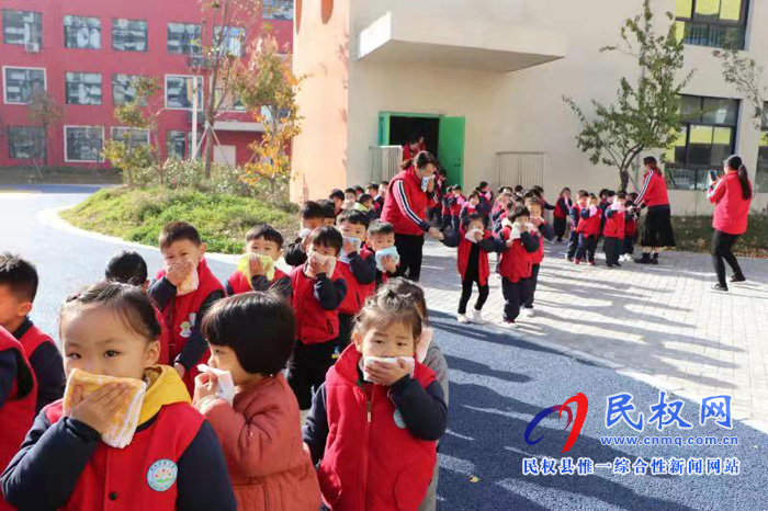 民权县幼儿园开展2019年秋季消防安全应急演练活动简讯