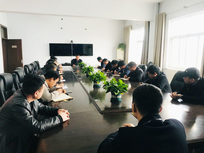 孙六镇召开大气污染防治加压促进会议 孙六镇召开大气污染防治加压促进会议
