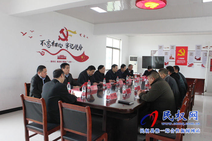 省法院党组成员、省纪委监委驻省法院纪检组组长马锋军到野岗镇孟庄村调研脱贫攻坚工作 省法院党组成员、省纪委监委驻省法院纪检组组长马锋军到野岗镇孟庄村调研脱贫攻坚工作