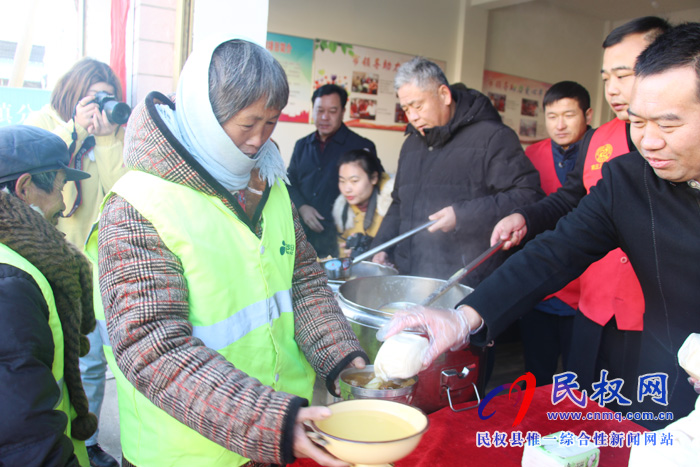 商丘市首家乡镇爱心早餐店在龙塘镇开业啦