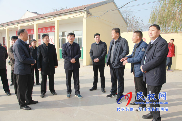 县委副书记、县长张团结到孙六镇刘炳庄中小学调研