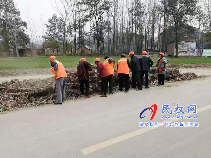 王桥镇:公路养护保畅通 王桥镇:公路养护保畅通