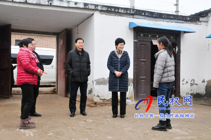 县四大家领导走访慰问特困居民、困难职工和企业军转干部 县四大家领导走访慰问特困居民、困难职工和企业军转干部