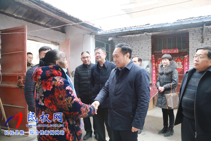 县四大家领导走访慰问特困居民、困难职工和企业军转干部 县四大家领导走访慰问特困居民、困难职工和企业军转干部