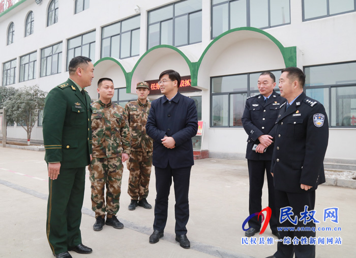 县领导慰问驻地官兵 共叙军民鱼水情谊 县领导慰问驻地官兵 共叙军民鱼水情谊