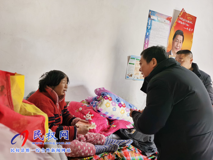 爱暖寒冬 爱心企业为贫困家庭送温暖 爱暖寒冬 爱心企业为贫困家庭送温暖