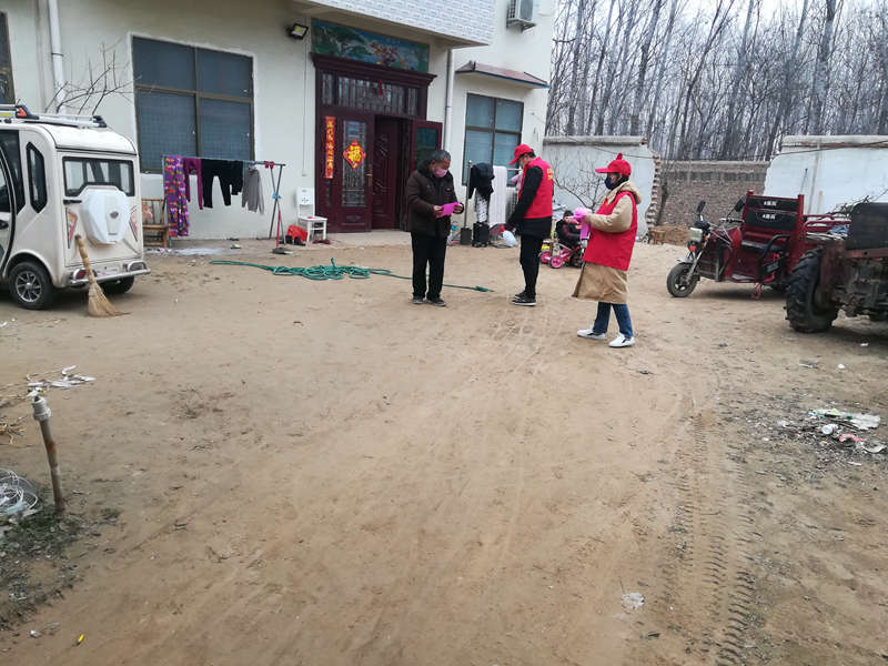 让团徽在抗“疫”一线闪金光 让团徽在抗“疫”一线闪金光