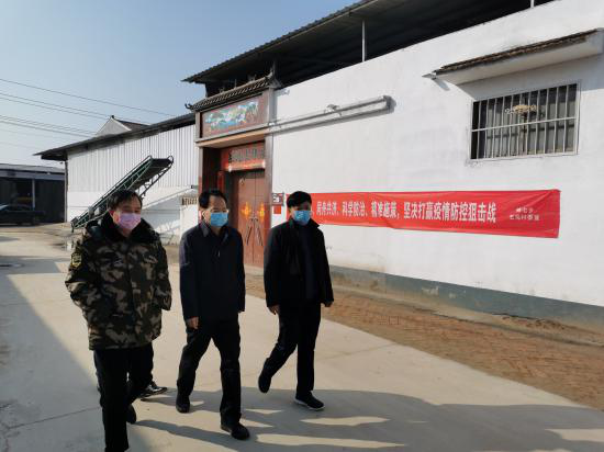 县委常委、常务副县长李启峰到林七乡实地督导新冠肺炎疫情防控工作开展情况 县委常委、常务副县长李启峰到林七乡实地督导新冠肺炎疫情防控工作开展情况