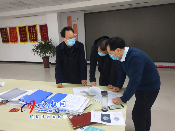 县委常委、常务副县长李启峰到县12345热线调研 县委常委、常务副县长李启峰到县12345热线调研