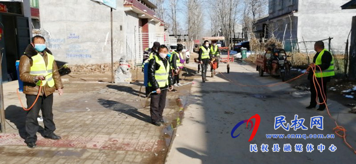 程庄镇司楼村:村民自发当起义务“消毒员” 程庄镇司楼村:村民自发当起义务“消毒员”
