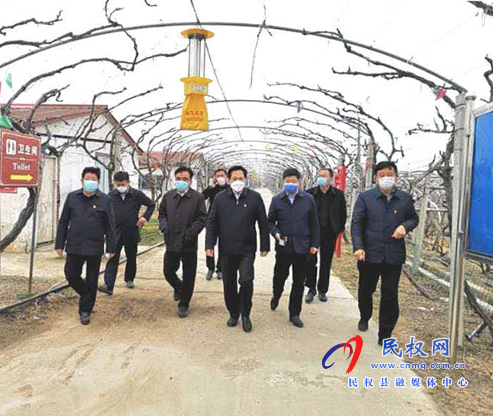 县委常委、政法委书记、副县长孟祥亮查看扶贫车间、涉农企业复工复产情况 县委常委、政法委书记、副县长孟祥亮查看扶贫车间、涉农企业复工复产情况
