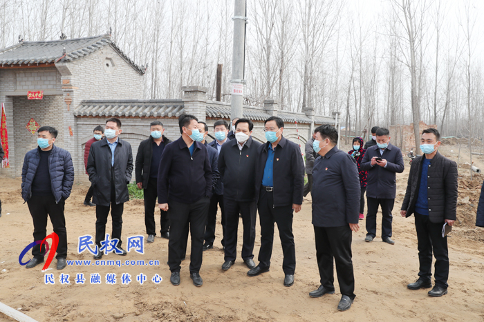 市人大常委会副主任、县委书记姬脉常调研脱贫攻坚和人居环境改善工作 市人大常委会副主任、县委书记姬脉常调研脱贫攻坚和人居环境改善工作