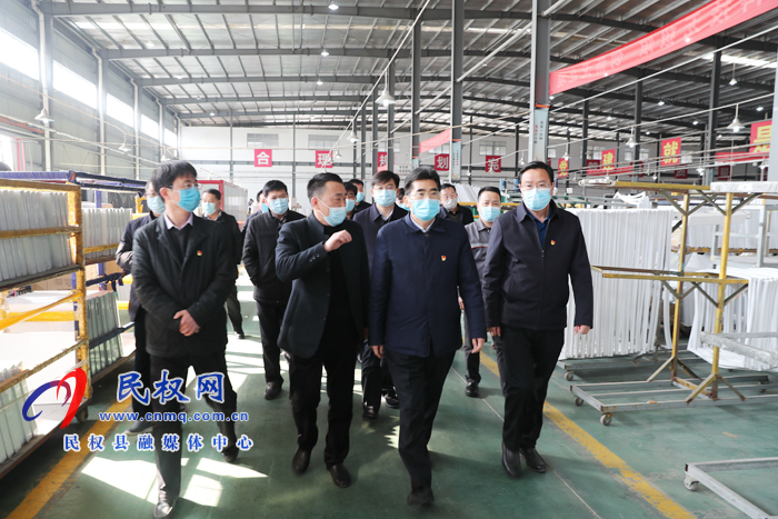 市委书记王战营到我县绿洲街道办事处吴庄村开展“三·五”基层工作日活动 市委书记王战营到我县绿洲街道办事处吴庄村开展“三·五”基层工作日活动