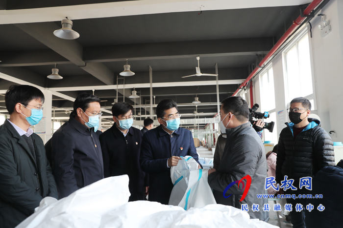 市委书记王战营到我县绿洲街道办事处吴庄村开展“三·五”基层工作日活动 市委书记王战营到我县绿洲街道办事处吴庄村开展“三·五”基层工作日活动