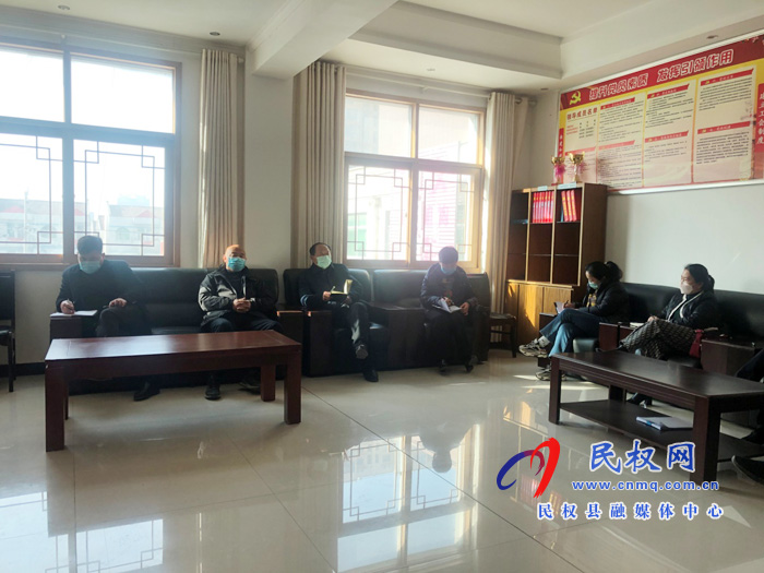 我县各乡镇(街道)、县直各单位学习传达全县决战决胜脱贫攻坚会议精神 我县各乡镇(街道)、县直各单位学习传达全县决战决胜脱贫攻坚会议精神