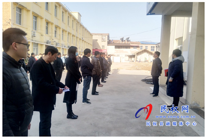我县各乡镇(街道)、县直各单位学习传达全县决战决胜脱贫攻坚会议精神 我县各乡镇(街道)、县直各单位学习传达全县决战决胜脱贫攻坚会议精神