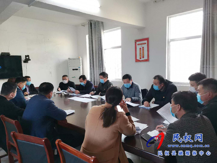县委常委、副县长房季到龙塘镇召开决战决胜脱贫攻坚座谈会 县委常委、副县长房季到龙塘镇召开决战决胜脱贫攻坚座谈会