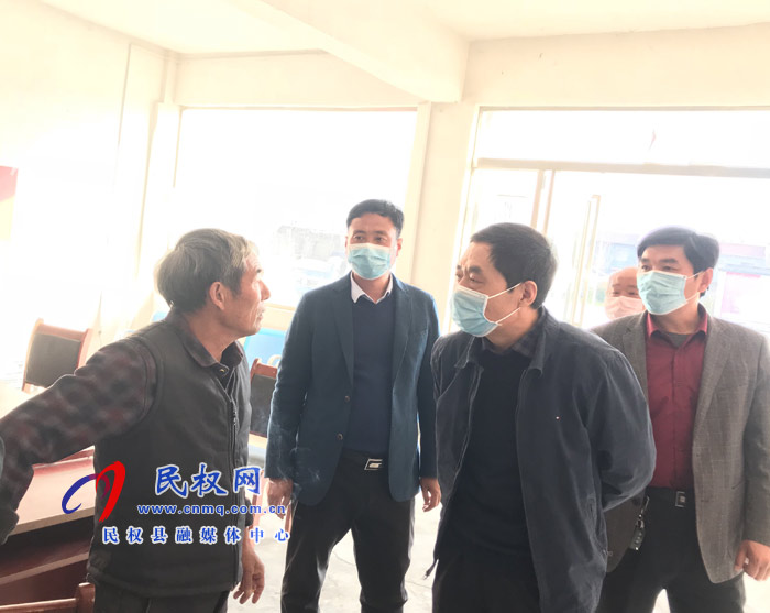 县委常委、组织部长何玉明到禇庙乡检查督导脱贫攻坚工作 县委常委、组织部长何玉明到禇庙乡检查督导脱贫攻坚工作