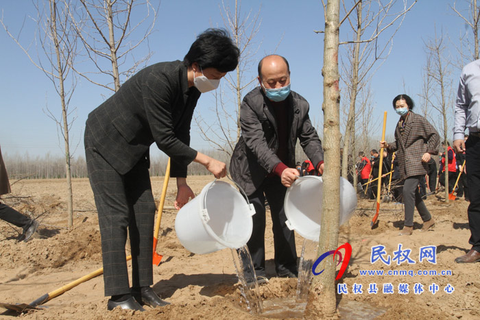 市人大常委会在民权国家森林公园举办民主法治生态建设主题植树活动 市人大常委会在民权国家森林公园举办民主法治生态建设主题植树活动