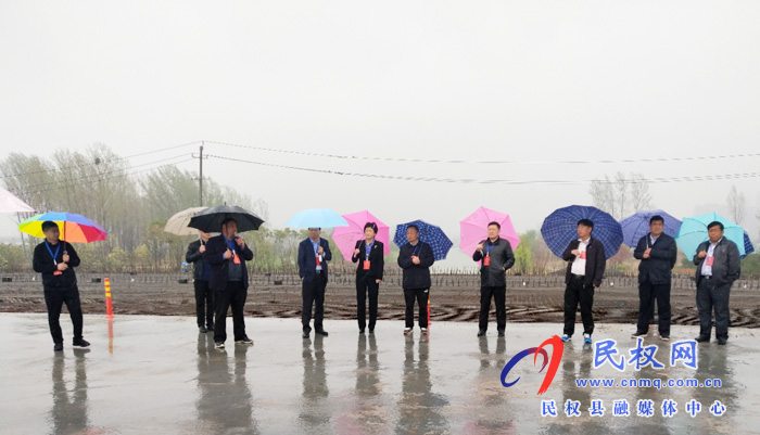 县人大、政协视察我县城市生态水系建设情况 县人大、政协视察我县城市生态水系建设情况