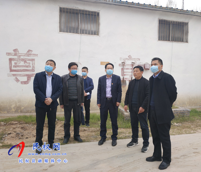 县委常委、常务副县长李启峰调研我县烟花爆竹去库存清零工作 县委常委、常务副县长李启峰调研我县烟花爆竹去库存清零工作