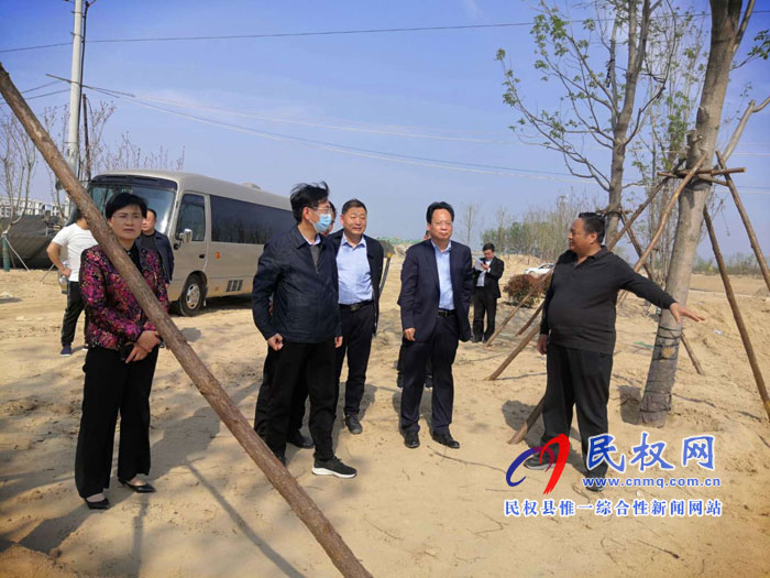 县委常委、常务副县长李启峰调研百城提质工程等重点工作 县委常委、常务副县长李启峰调研百城提质工程等重点工作