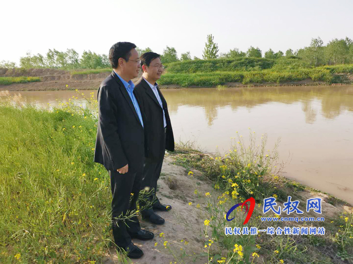 大沙河市级河长、市委常委、组织部长罗军到我县大沙河段开展巡河活动 大沙河市级河长、市委常委、组织部长罗军到我县大沙河段开展巡河活动