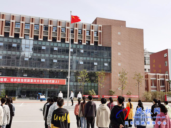 县民族学校组织九年级师生有序返校 县民族学校组织九年级师生有序返校