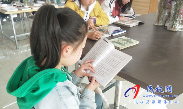 民权:走进浩瀚书海 迎接世界读书日 民权:走进浩瀚书海 迎接世界读书日