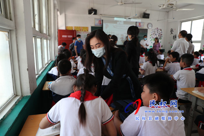姬脉常寄语全县少年儿童:立志,树远大理想;求知,成栋梁之才 姬脉常寄语全县少年儿童:立志,树远大理想;求知,成栋梁之才