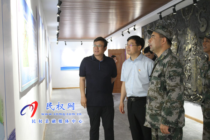 商丘军分区司令员赵伯桥到我县察看防汛工作 商丘军分区司令员赵伯桥到我县察看防汛工作