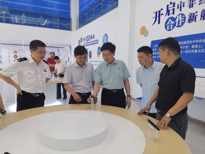 县委常委、副县长房季带队赴湖南岳阳城陵矶综合保税区考察学习 县委常委、副县长房季带队赴湖南岳阳城陵矶综合保税区考察学习