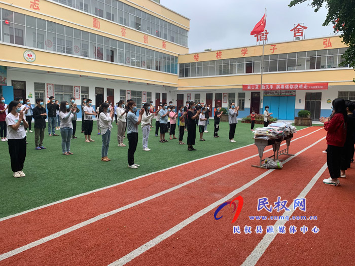 河南民权:关爱残疾儿童 县残联暖心捐助 河南民权:关爱残疾儿童 县残联暖心捐助