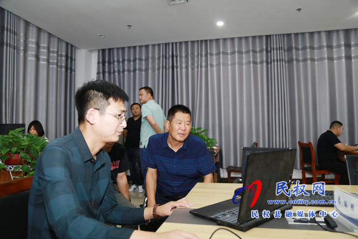 睢县融媒体中心考察团来我县参观学习融媒体中心建设 睢县融媒体中心考察团来我县参观学习融媒体中心建设