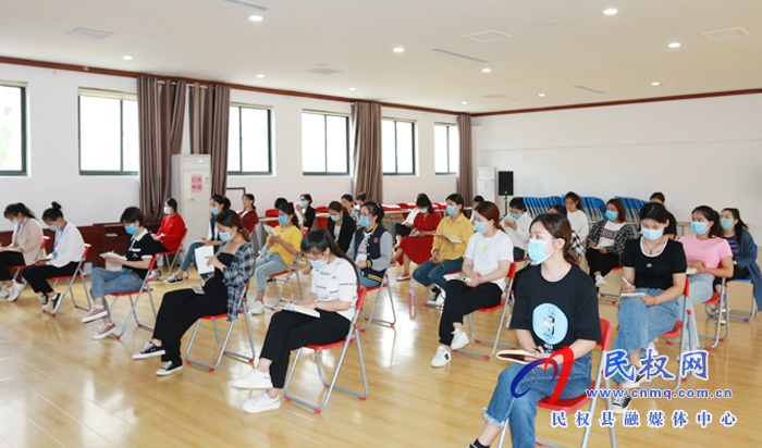 民东新区实验幼儿园召开新冠肺炎疫情防控部署会议