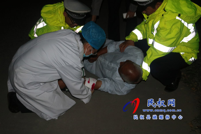警医联动显奇效:民权交警大队交通事故警医联合救援快速高效 警医联动显奇效:民权交警大队交通事故警医联合救援快速高效