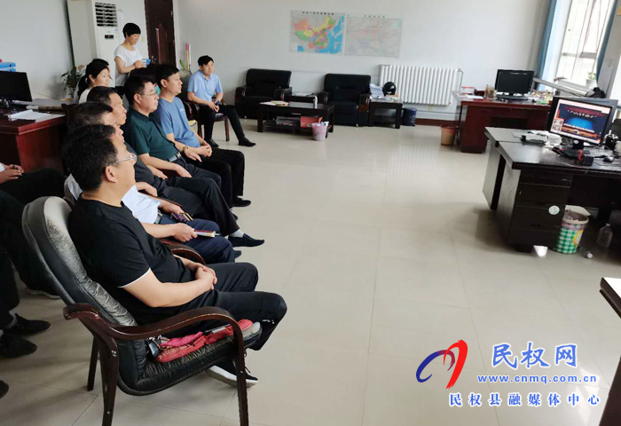 我县各乡镇(街道办)、县直各单位认真贯彻全县三级干部会议暨脱贫攻坚推进会议精神 我县各乡镇(街道办)、县直各单位认真贯彻全县三级干部会议暨脱贫攻坚推进会议精神
