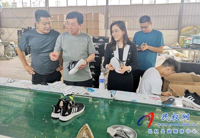 副县长朱琳到老颜集乡调研指导脱贫攻坚工作 副县长朱琳到老颜集乡调研指导脱贫攻坚工作