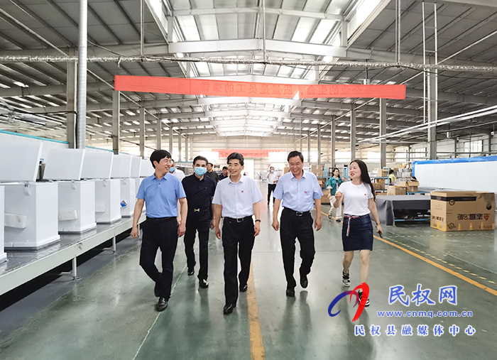 市委书记王战营在我县调研时强调聚焦“六稳”“六保”牢牢稳住外贸基本盘 市委书记王战营在我县调研时强调聚焦“六稳”“六保”牢牢稳住外贸基本盘