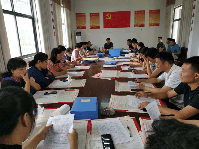 县审计局:务实重干坚决打赢脱贫攻坚战 县审计局:务实重干坚决打赢脱贫攻坚战