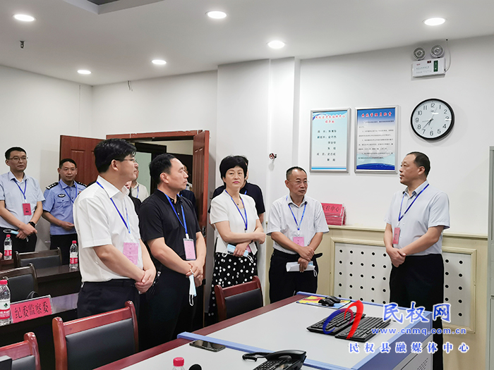 县四大家领导深入各考点查看中招工作情况 县四大家领导深入各考点查看中招工作情况